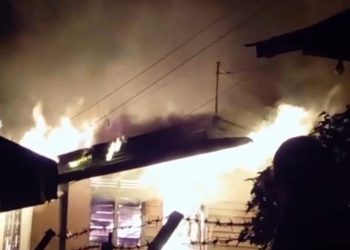 Rumah Semi Permanen Ludes Dilalap Api Dini Hari di Padangsidimpuan, Kerugian Ditaksir Ratusan Juta Rupiah