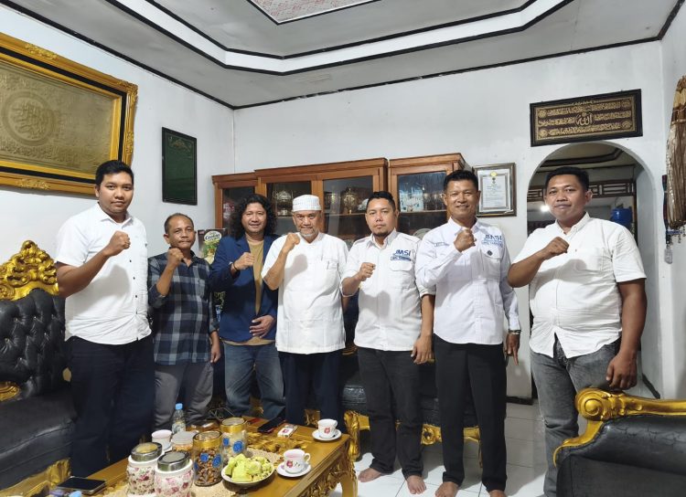 JMSI Tabagsel Sambangi Wartawan Senior Manaon Lubis dan Halal Bihalal Idul fitri, Ingatkan Profesionalisme dan Integritas Jurnalis