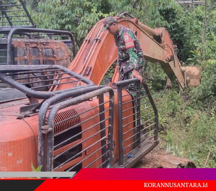 TNI Amankan Enam Penambang dan Ekskavator di Tambang Emas Ilegal Madina