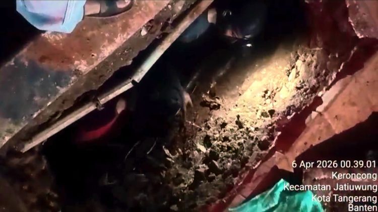 S Jelaskan Fakta Sebenarnya