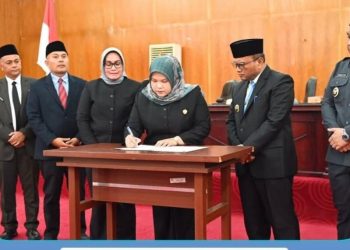 DPRD Serahkan Rekomendasi LKPJ 2025, Wali Kota Padangsidimpuan Komitmen Perbaiki Pelayanan Publik