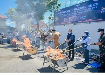 Polres Padangsidimpuan Musnahkan Narkotika hingga Knalpot Brong, Wakil Wali Kota: Selamatkan Generasi Bangsa!