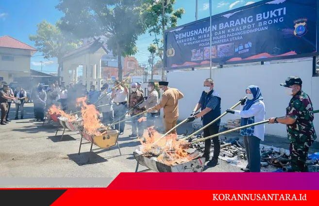 Polres Padangsidimpuan Musnahkan Narkotika hingga Knalpot Brong, Wakil Wali Kota: Selamatkan Generasi Bangsa!