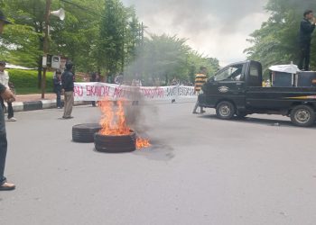 HEBOH ISU PERSELINGKUHAN BUPATI GOWA, POLEMIK MEMANAS SAMPAI AKSI DEMO