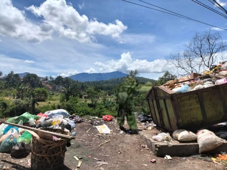Aksi Buang Sampah Di Kantor Walikota Akan Terulang Kembali? Tidak Becus Mengurus Sampah, Copot Kadis Lingkungan Hidup