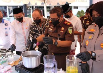 Kejari Kabupaten Bekasi Musnahkan Barang Bukti 98 Perkara, Sabu hingga Senpi Dimusnahkan