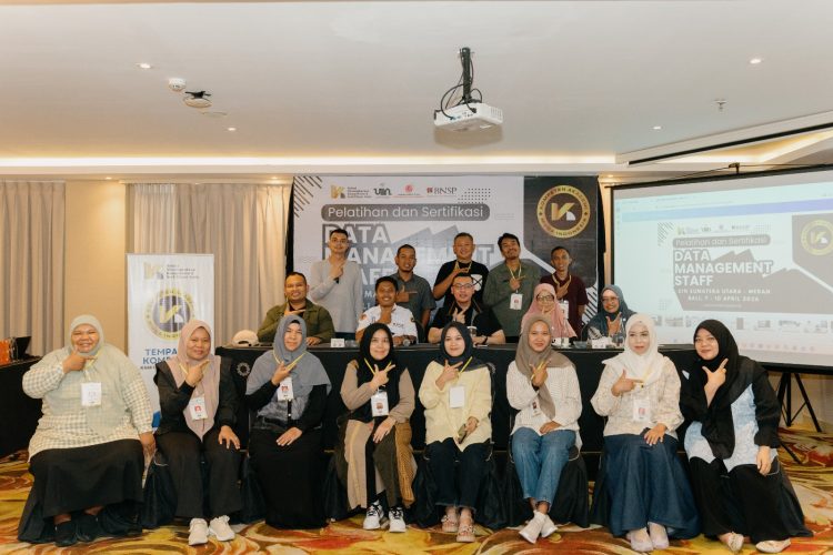 FEBI UINSU Tingkatkan Kompetensi Tenaga Kependidikan Lewat Pelatihan Pengelolaan Data