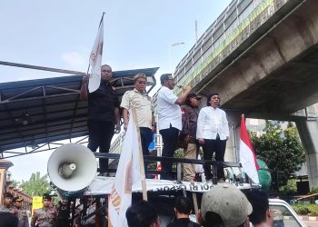 Ratusan Massa Gelar Aksi di Mabes Polri, Sekjen Garuda 08 Leriadi Serukan Jaga Wibawa Presiden Prabowo Subianto
