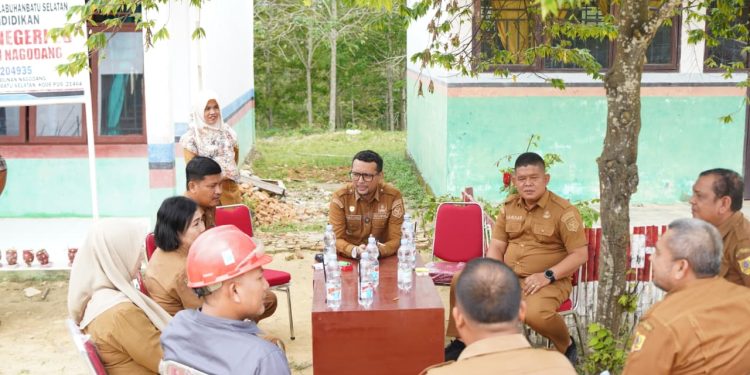 Bupati Labusel Pastikan SDN 26 Nagodang di Bangun dan Rehab Tahun Ini Demi Generasi Labusel