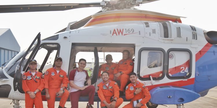 Dari IT Road Manager Hingga Pilot Helikopter AKP Tri Husada Wahyu Andromeda Resmi Pimpin Polsek Mamajang