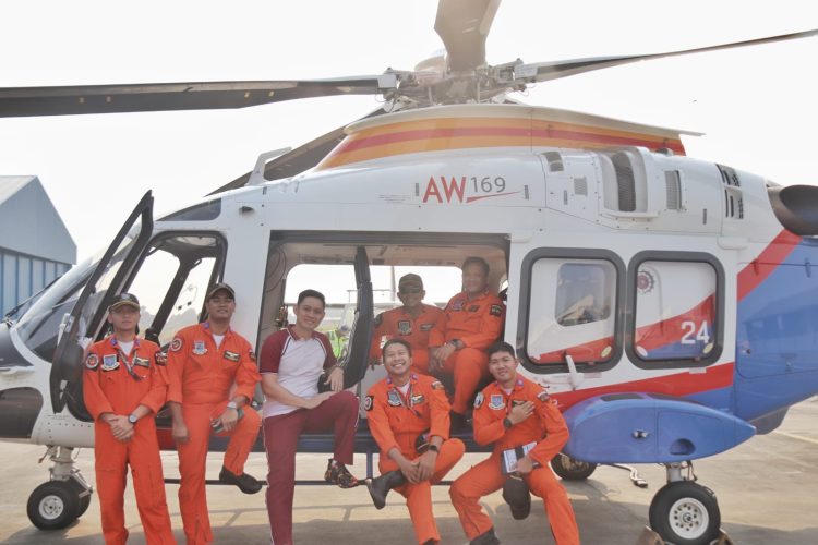 Dari IT Road Manager Hingga Pilot Helikopter AKP Tri Husada Wahyu Andromeda Resmi Pimpin Polsek Mamajang