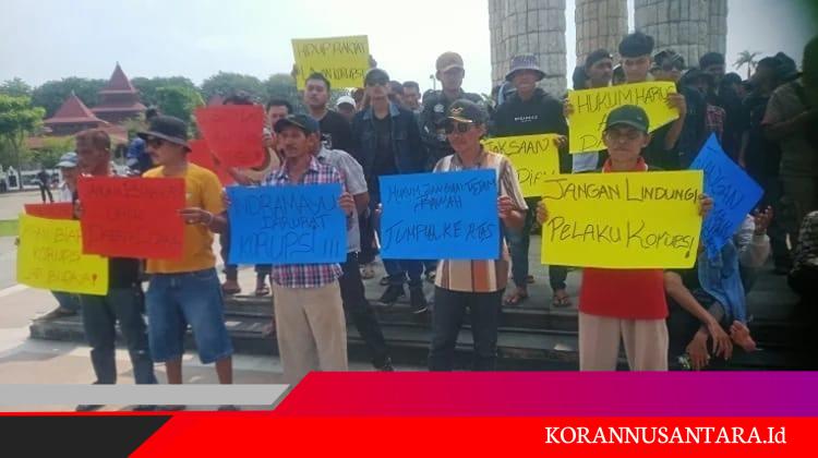 Ratusan Massa GEMI Demo Kejari dan Kantor Bupati Indramayu, Desak Usut Tuntas Dugaan Korupsi DPRD dan PDAM