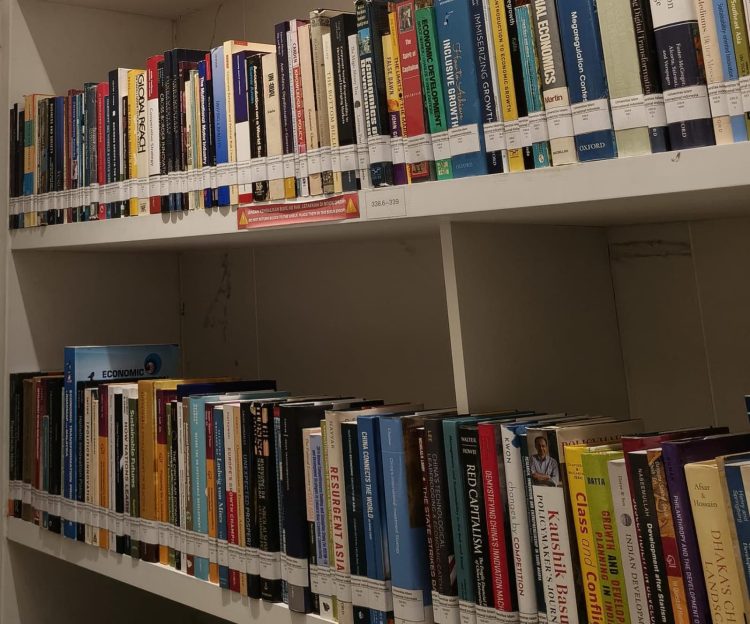 Wajah Humanis Perpustakaan: Peran SDM sebagai Jembatan Pengetahuan dan Masyarakat