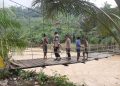 Kapolsek Padang Bolak Tinjau Kerusakan Dua Jembatan Akibat Luapan Sungai Batang Ilung, Satu Jembatan Putus Total