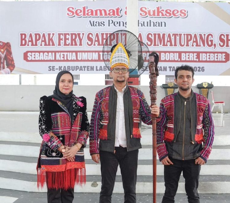 Bupati Labusel Dikukuhkan Sebagai Ketum Toga Simatupang Labusel