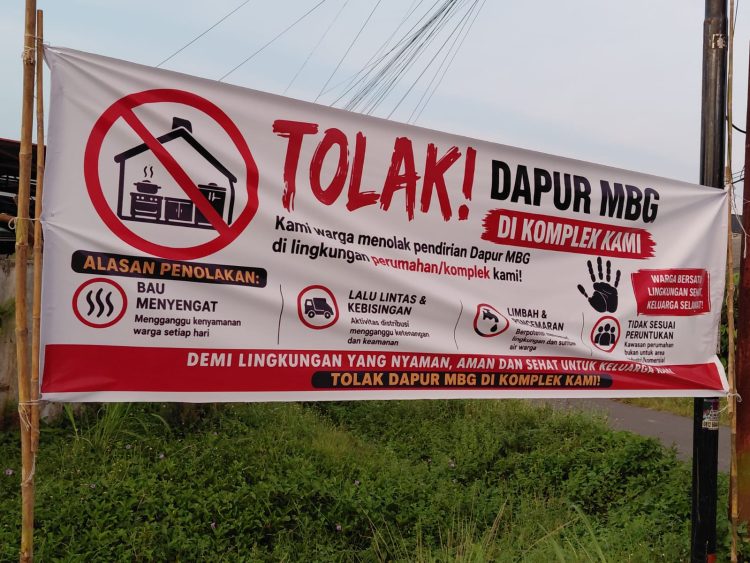 Soroti Potensi Pencemaran Lingkungan Warga Komplek Kejaksaan Medan Tolak Operasional Dapur MBG dan Lapor Ke Senator M.Nuh