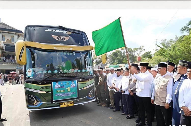 Bupati Madina Lepas 342 Calon Haji 2026, Tekankan Kesehatan dan Kebersamaan