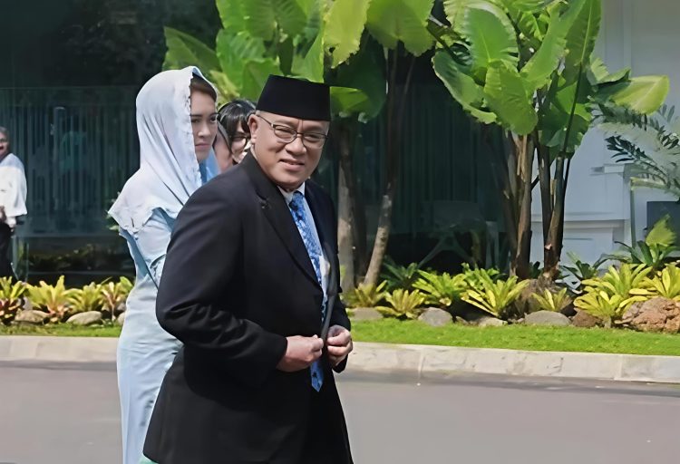 Samuel Tampubolon Pengangkatan Jumhur Hidayat Menjadi Menteri, Koreksi Politik atas Dominasi Kaum Elitis di Pemerintahan