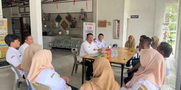 Sidak Kekantor Camat Sei Kepayang Barat Wabup Tekankan : ASN Tak Masuk Kerja Siap-siap Kena Sanksi