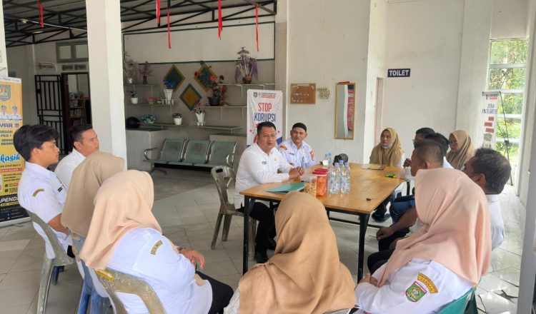 Sidak Kekantor Camat Sei Kepayang Barat Wabup Tekankan : ASN Tak Masuk Kerja Siap-siap Kena Sanksi