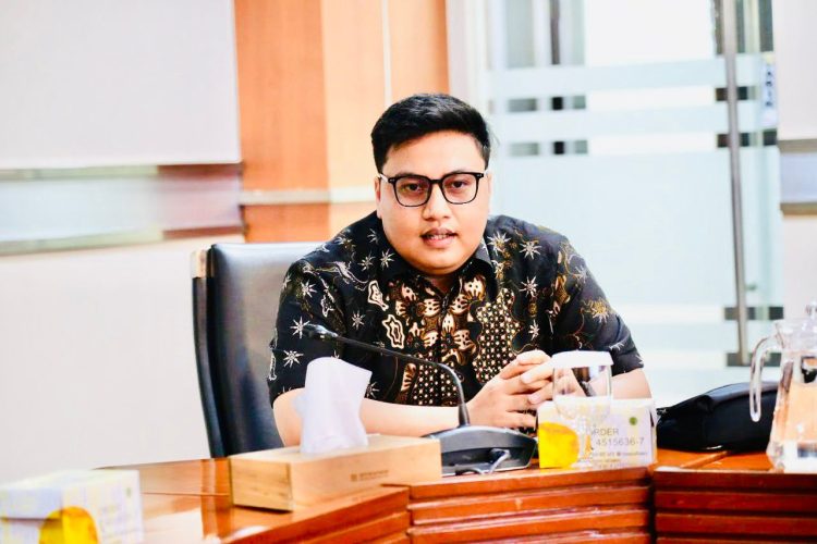 Hari Buruh, dan Negara Memilih India
