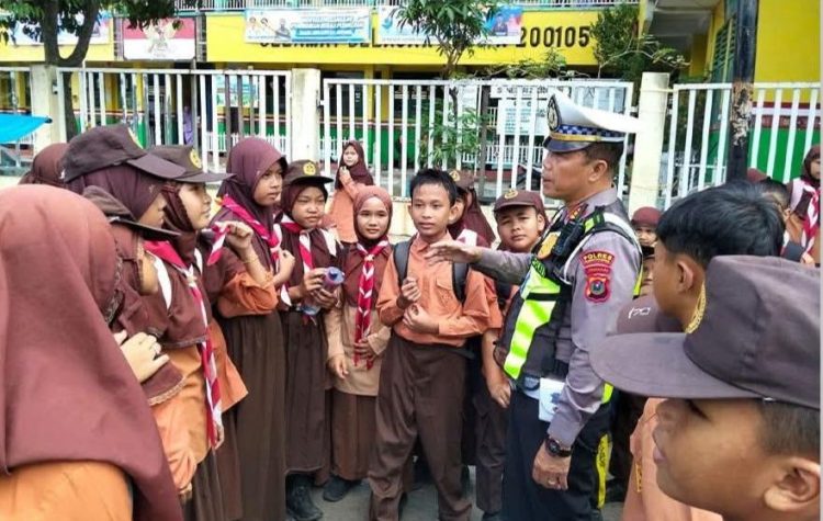 Satlantas Padangsidimpuan Edukasi Pelajar soal Tertib Lalu Lintas dan Bahaya Narkoba
