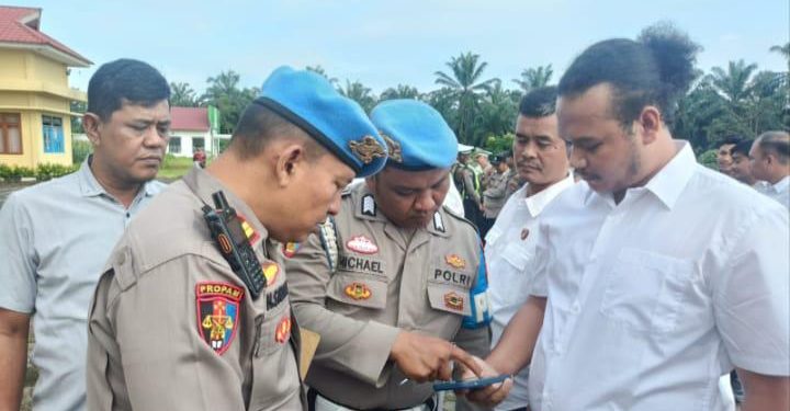Propam Polres Padang Lawas Gelar Razia Ponsel Anggota untuk Cegah Judol