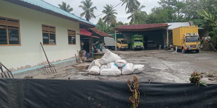 Gudang Barang Camburan di Luwu Utara Beroperasi Tanpa Izin: Masyarakat Desak Penegakan Hukum Tegas