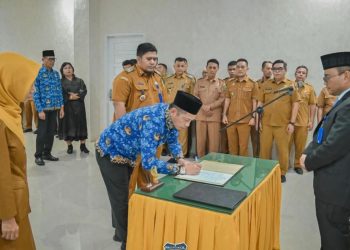 Wali Kota Padangsidimpuan Lantik Lima Pejabat JPT Pratama, Tekankan Integritas dan Kinerja