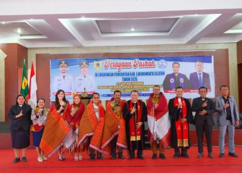 Perayaan Paskah dan Pelantikan PGI-D Labusel, Bupati Fery Tekankan Toleransi dan Persatuan dalam Keberagaman