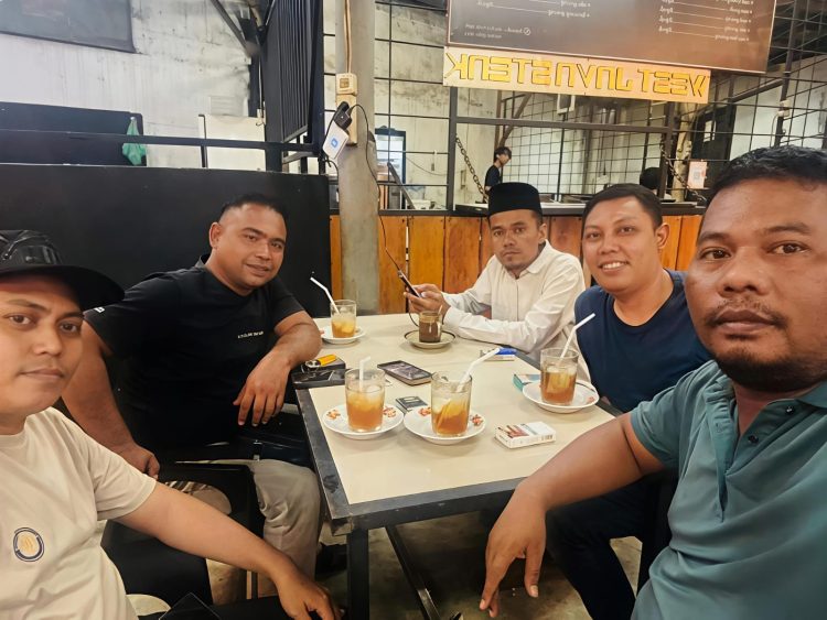 “Berbagi Kebahagiaan”, Langkah Nyata SUMBER Simpang Kanan untuk Kaum Dhuafa