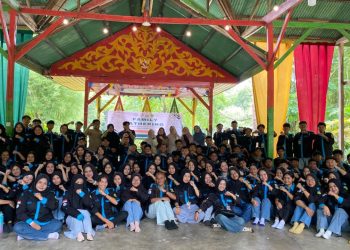 Kebersamaan dan Solidaritas Warnai Family Gathering HimAgrotek di Alam Mayang Pekanbaru