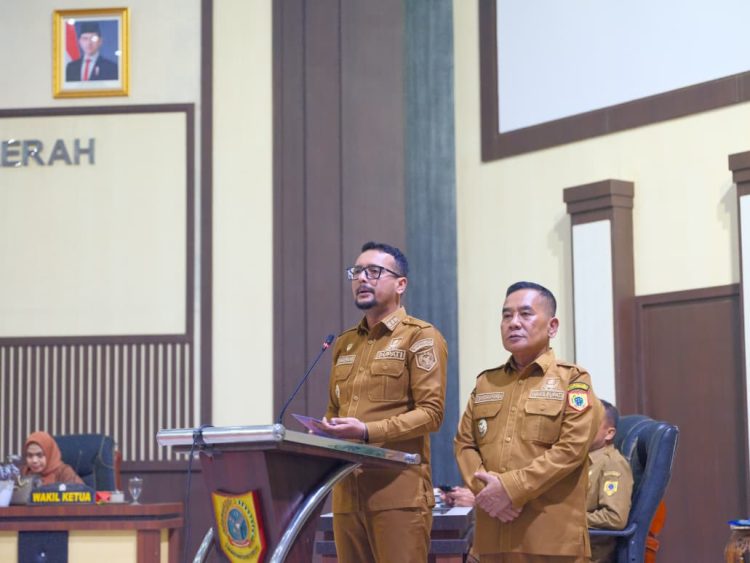 Lima Paripurna Strategis Digelar, Bupati Labusel Tegaskan Komitmen Wujudkan Labusel Semakin Modern dan Profesional