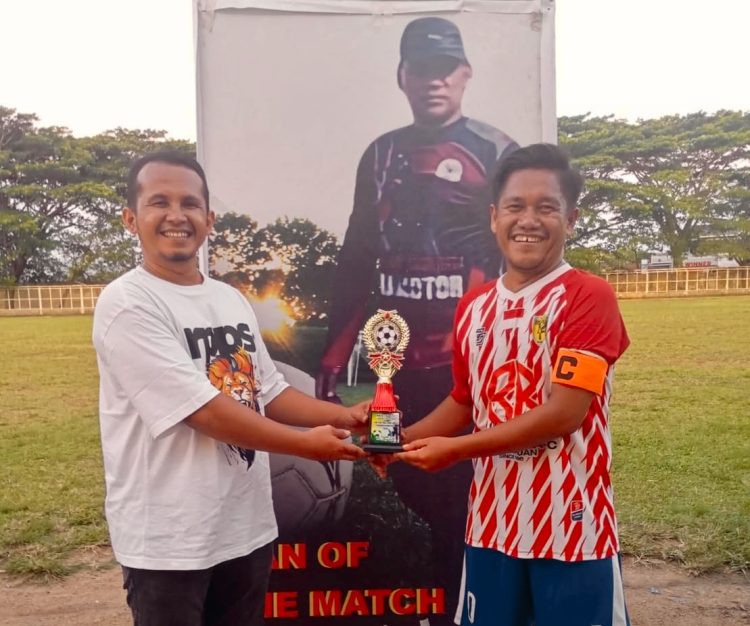 Ketua KNPI Terpilih Riski Agova Hadiri Piala Zunaidi Puji Sportivitas Pemain