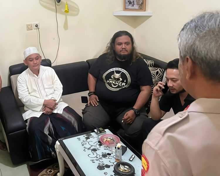 Hari Berkurban, Kyai di Pekalongan Dijemput Polisi Kasus Santriwati Hamil dan Melahirkan