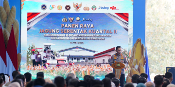 Di Depan Prabowo, Kapolri Pamerkan Hasil Panen Raya Jagung Polri