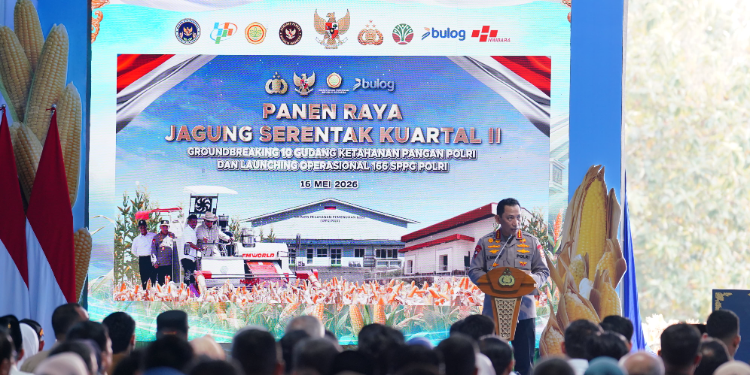 Di Depan Prabowo, Kapolri Pamerkan Hasil Panen Raya Jagung Polri