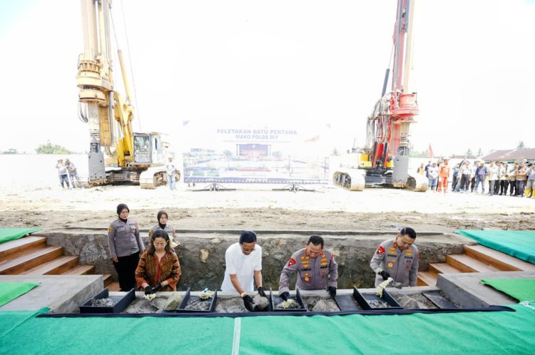 Usung Konsep Smart City, Kapolri Pimpin Letakkan Batu Pertama Pembangunan Polda DIY