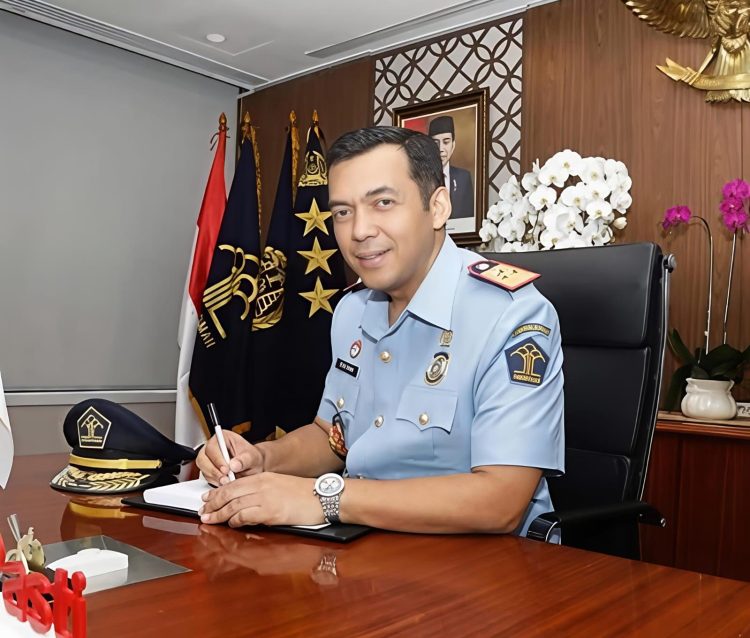 OTT KPK di Kantor Imigrasi Jakarta Barat , KPK Buruh Wamen Imipas Silmy Karim