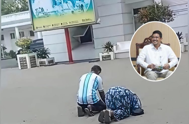 Ibu Bersujud dan Bermohon di Kantor Gubernur ” Pak Bobby Bantu Kami “
