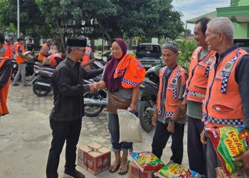 Sambut Muharram, BAZNAS Labusel Tebar Berkah untuk Juru Parkir di Kotapinang