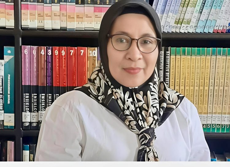 Hj. Safia M Nur Kembali Memimpin Dinas Perpustakaan & Kearsipan Kota Ternate
