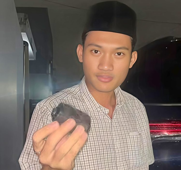 Heboh !! Tiyo Ardianto Klaim Di Intimidasi Mobilnya Disusupi Alat Pelacak Usai Demo Gejayan
