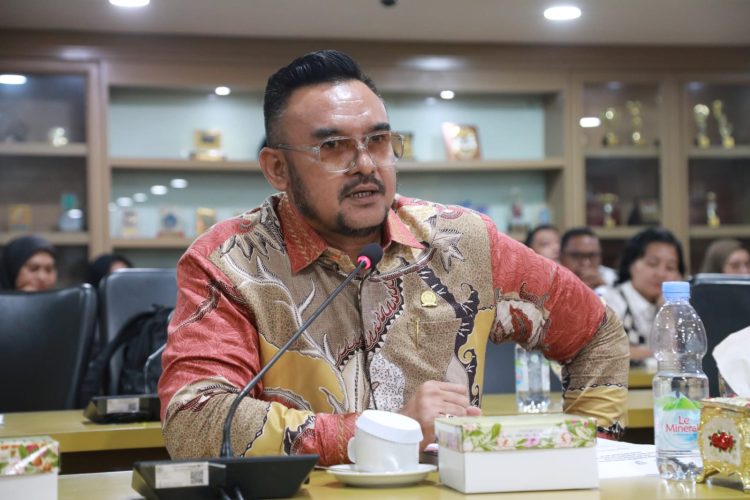 Boy Latuconsina: Presiden Harus Jujur, Perangkatnya Belum Siap Distribusikan MBG