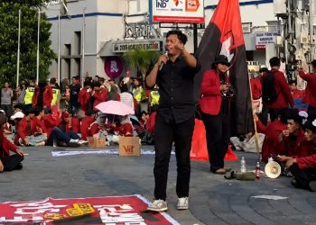 Mahasiswa Yogyakarta Gelar Aksi Di Titik Nol Kilometer