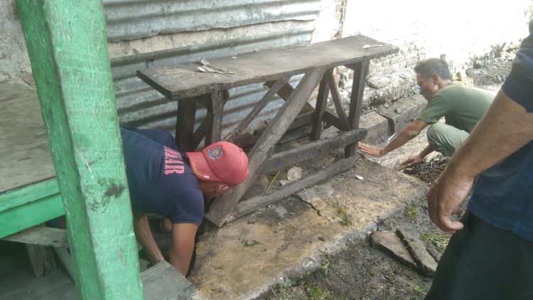 Lurah Kotapinang Ajak Warga Gotong Royong Bersihkan Lingkungan