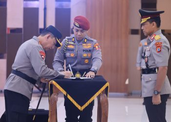 Polri Laksanakan Kenaikan Pangkat 87 Perwira Tinggi, Empat Perwira Raih Bintang Tiga