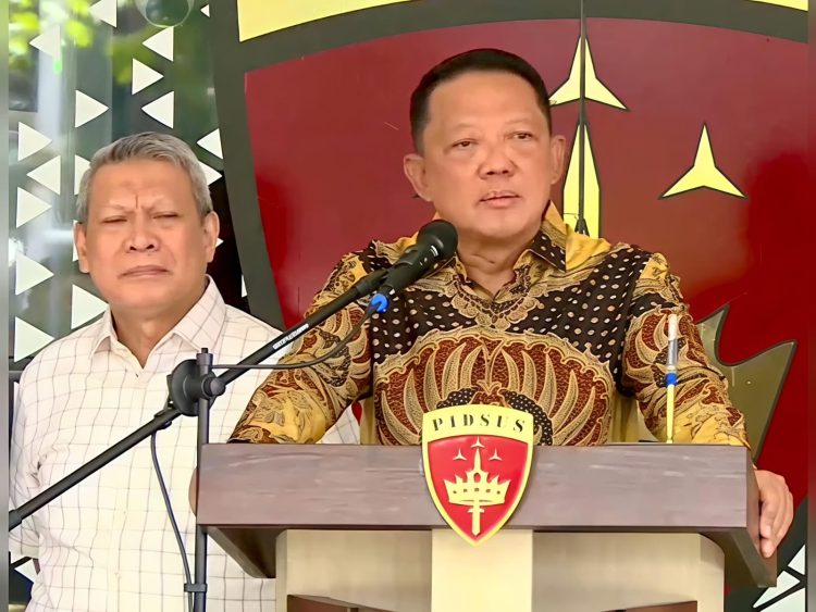 Silaturahmi Bang Rully dan Kepala SMKS Muhammadiyah 3 Aek Kanopan, Bangun Kolaborasi Media dan Pendidikan