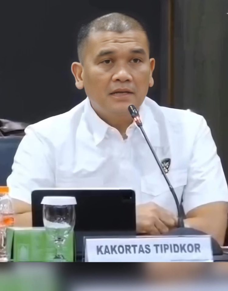 BreakingNews ! KortasTipidkor Polri Resmi Tetapkan Eks Jampidsus Febrie Adriansyah Tersangka dan Pasal Berlapis