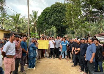 Ratusan Warga Desak PT Tindoan Bujing Tunjukkan Legalitas Lahan, Perusahaan Minta Waktu Sepekan
